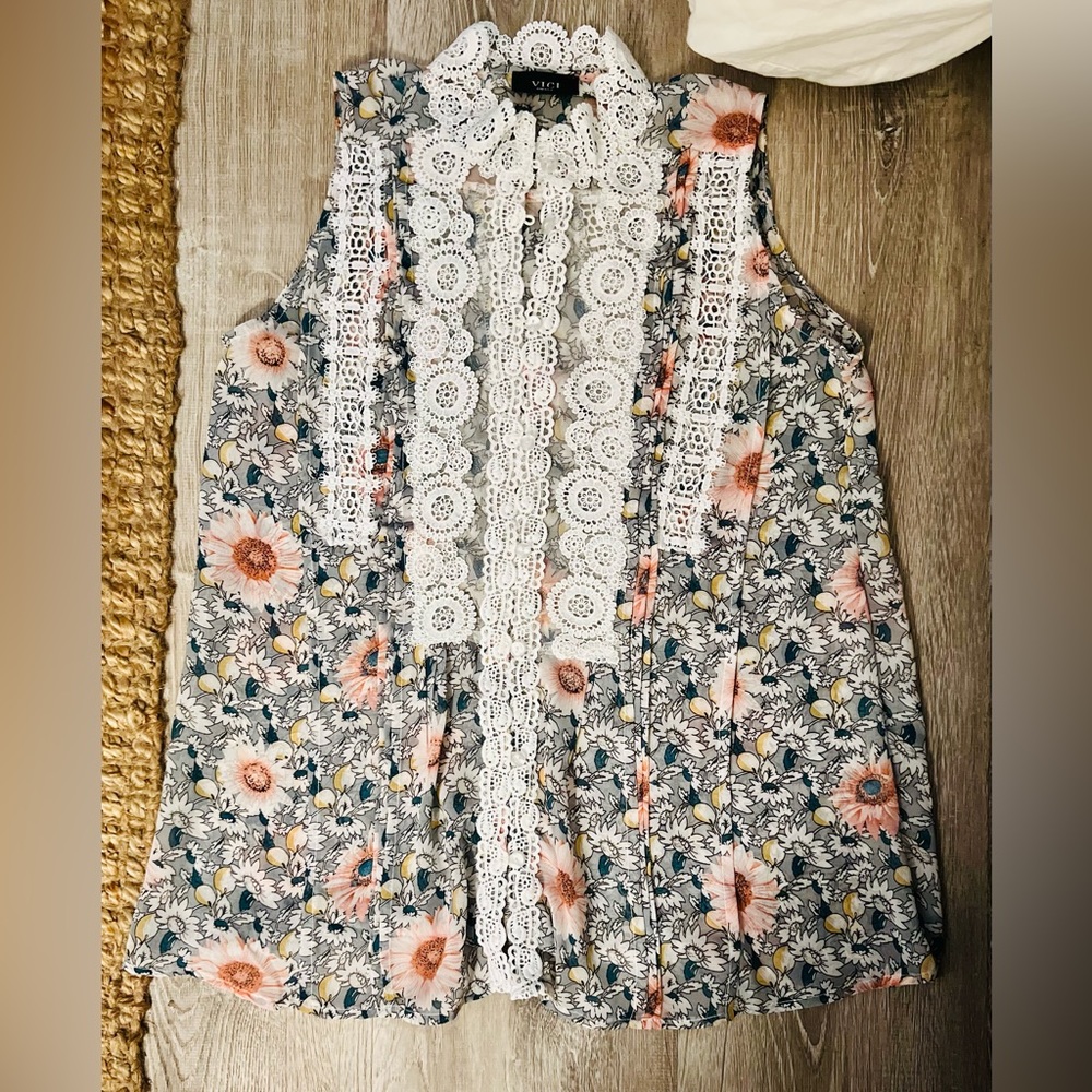Vici Floral Crochet Trim Top